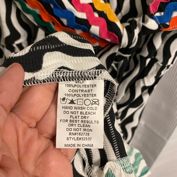 VOY BLACK/WHITE DRESS WITH RIC-RAC BELT - SIZE L - NWT - Picture 6 of 10